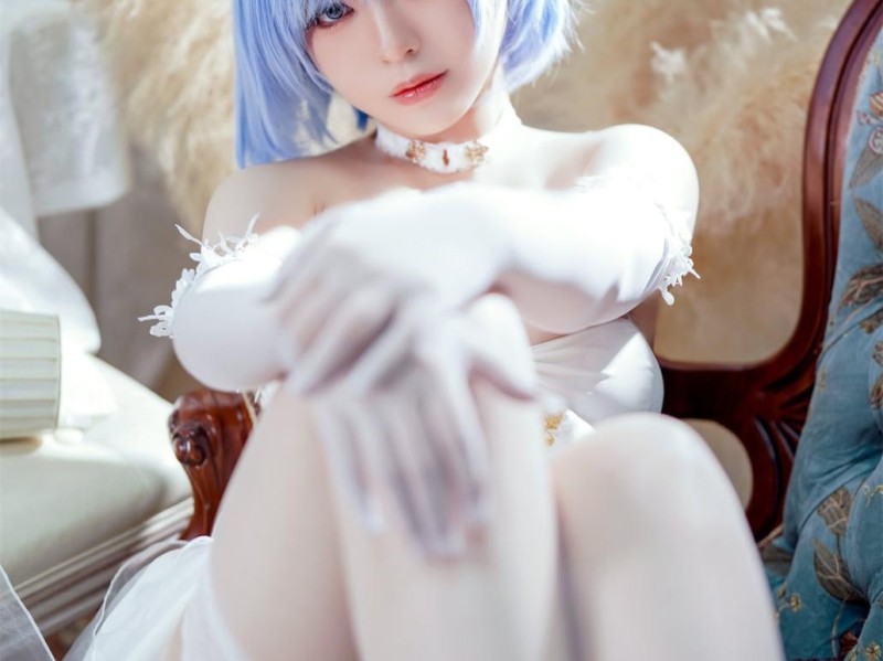 半半子恰巴耶夫白骑兵的旋律礼服64p