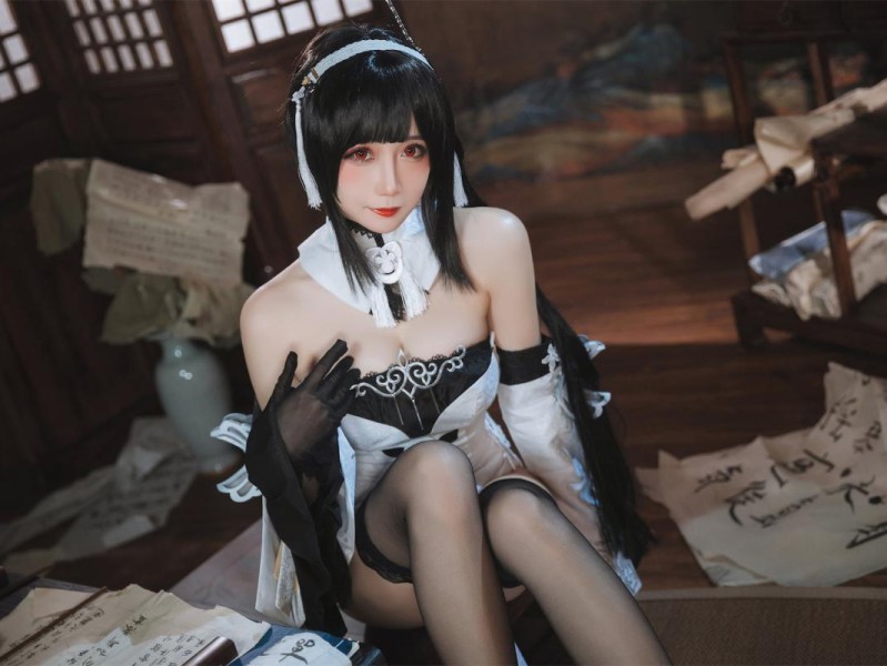 焖焖碳镇海白黑礼服23p