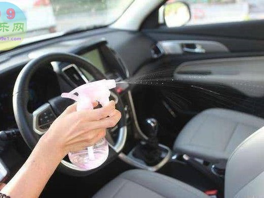 车里喷酒精消毒安全吗？用酒精给汽车消毒的正确方法
