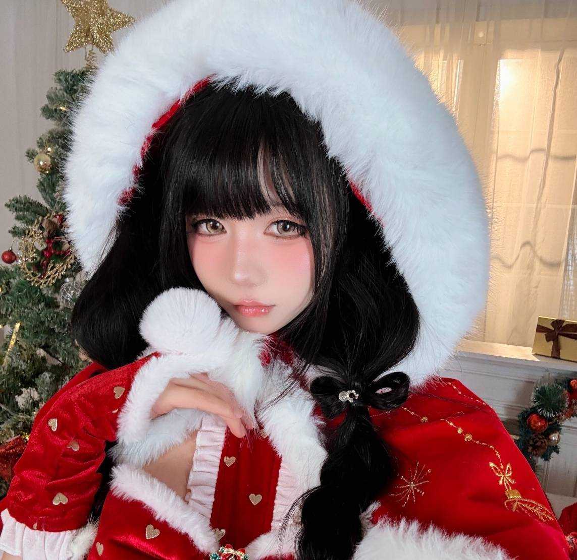 咬一口兔娘ovo_兔兔圣诞礼物，兔兔带来的温暖与惊喜！