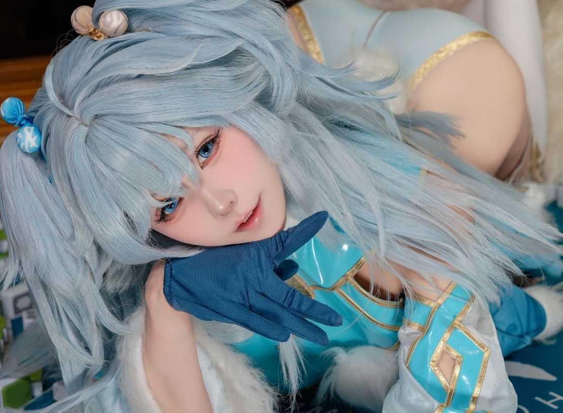 咬一口兔娘ovo_妙手回春-芙洛伦：化身魔法少女的医术与魅力